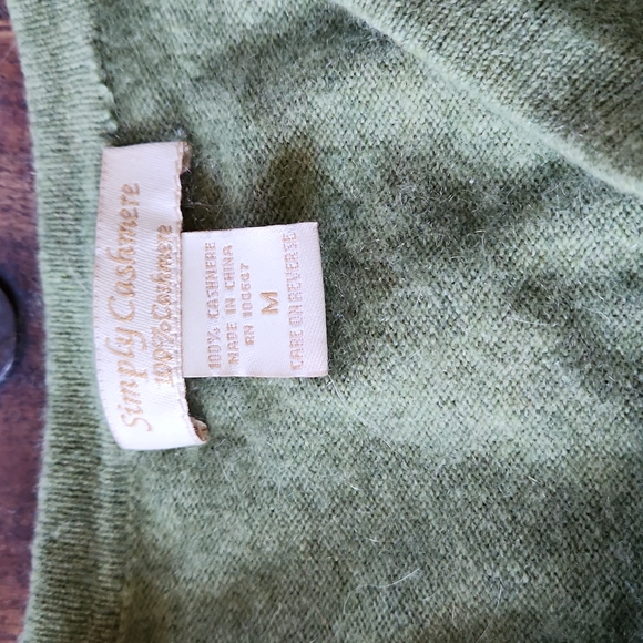 Simply Cashmere green Cashmere cardigan - Picture 2 of 3